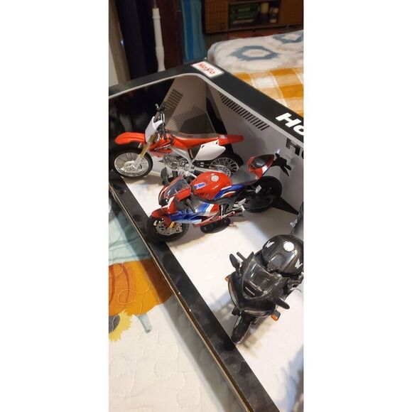 NEW MAISTA HONDA DIE CAST MOTORCYCLE MODELS - Picture 6 of 9
